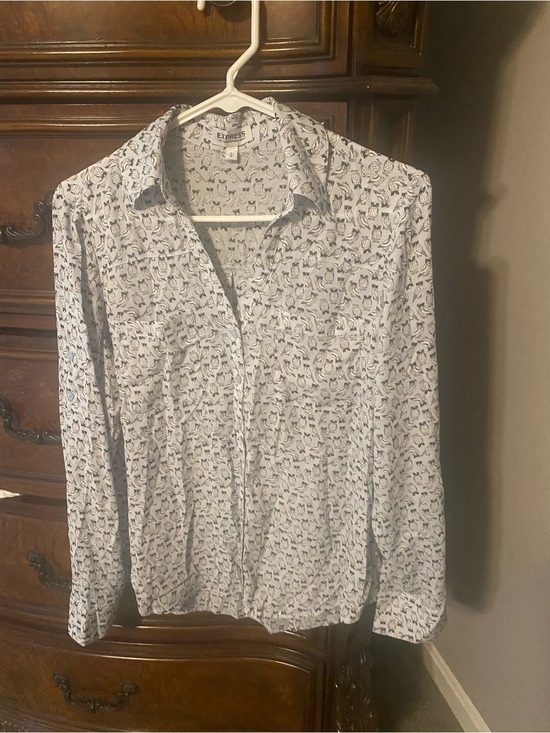 Express Tops - Express owl print portofino blouse